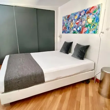 דירה Sky Loft ג'נובה