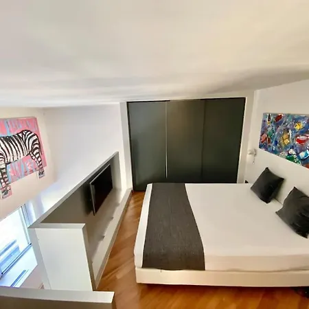 Sky Loft *